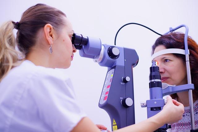 Recenze PRK operace očí: Výhody a nevýhody