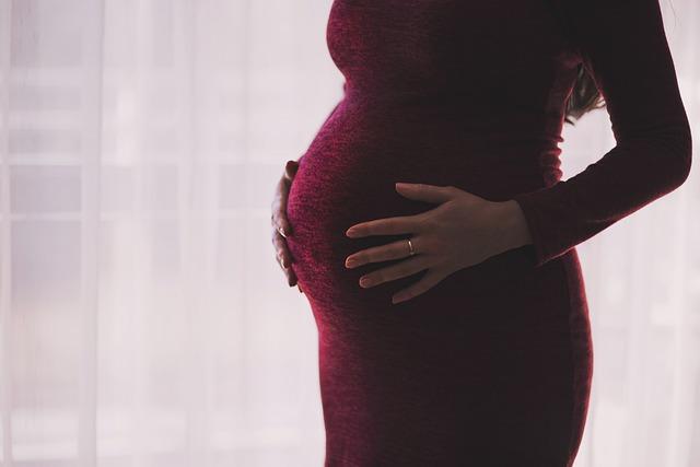 Jaký je vhodný postup při léčbě žlučníkových potíží v těhotenství?